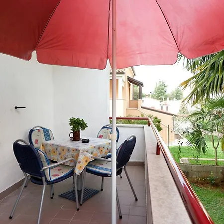 Apartments Neda Porec Exterior photo